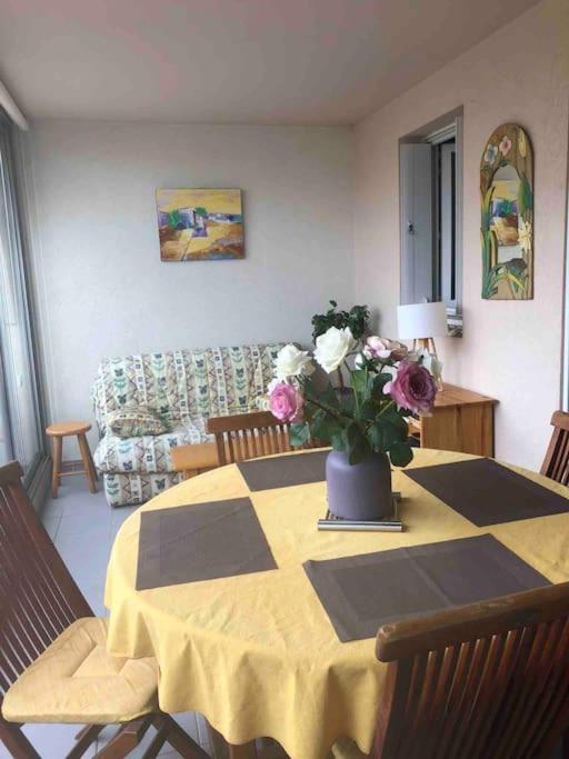 Coquet T2, Quartier Des Quilles, Climatise, 300M Des Plages Сет Екстериор снимка
